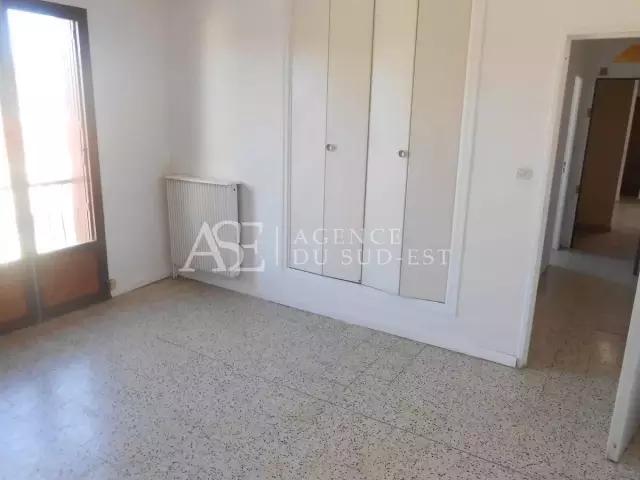 Rental apartment Aix en Provence, 1 room, 28.46 m², €670 / Month Fees included