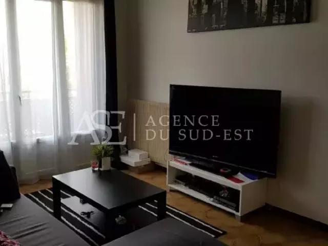 Rental apartment Aix en Provence, 2 rooms, 1 bedroom, 47.5 m², €904 / Month Fees included