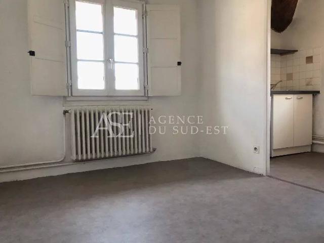 Rental apartment Aix en Provence, 2 rooms, 1 bedroom, 44.05 m², €836 / Month Fees included