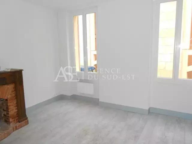 Rental apartment Aix en Provence, 3 rooms, 2 bedrooms, 46.84 m², €1,113 / Month Fees included