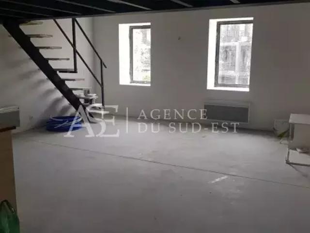 Rental apartment Aix en Provence, 3 rooms, 2 bedrooms, 76.77 m², €913 / Month Fees included