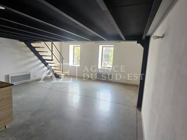 Rental apartment Aix en Provence, 3 rooms, 2 bedrooms, 76.77 m², €913 / Month Fees included
