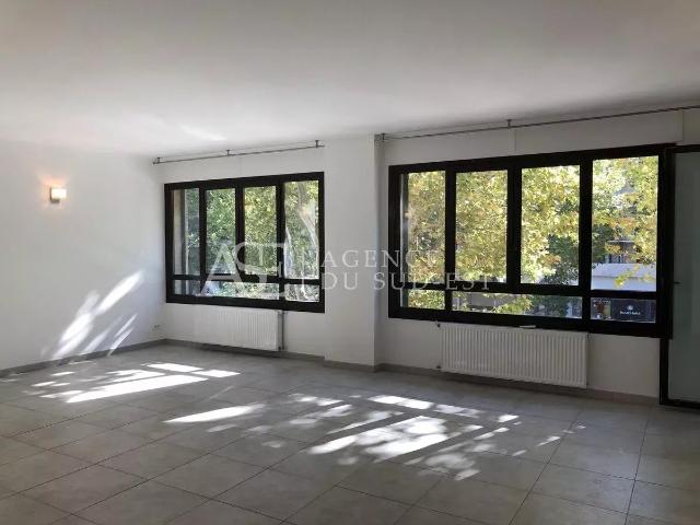 Rental apartment Aix en Provence, 3 rooms, 2 bedrooms, 80.26 m², €1,320 / Month Fees included