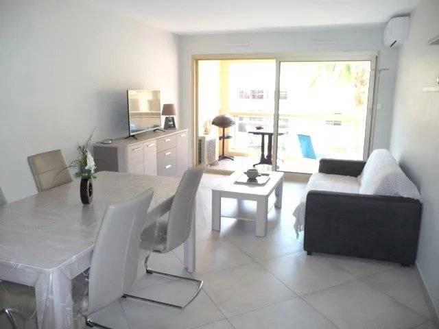 Rental apartment Antibes, 3 rooms, 2 bedrooms, 67.06 m², €1,300 / Month Fees included