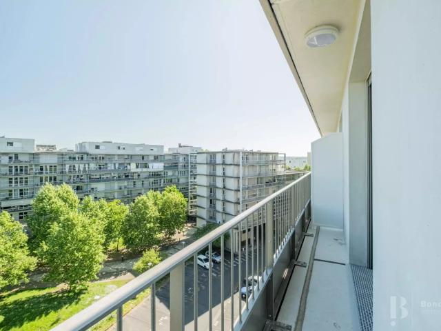Rental Apartment Bordeaux Saint Jean