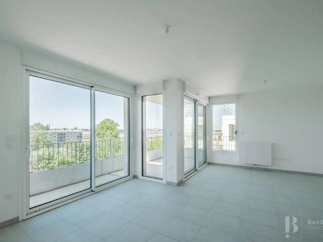 Rental Apartment Bordeaux Saint Jean