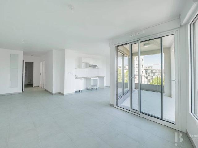 Rental Apartment Bordeaux Saint Jean