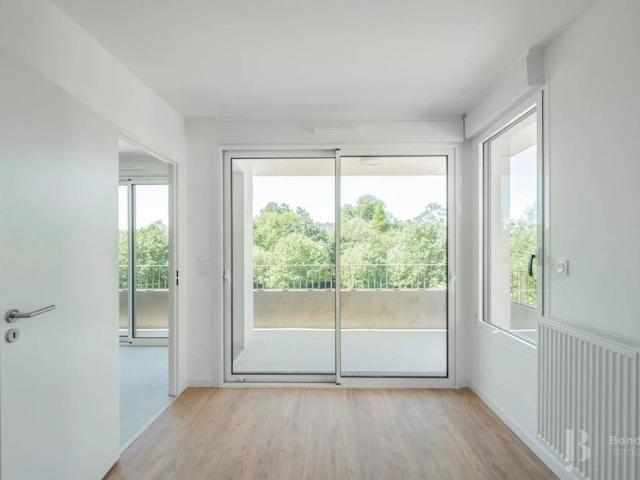 Rental Apartment Bordeaux Saint Jean