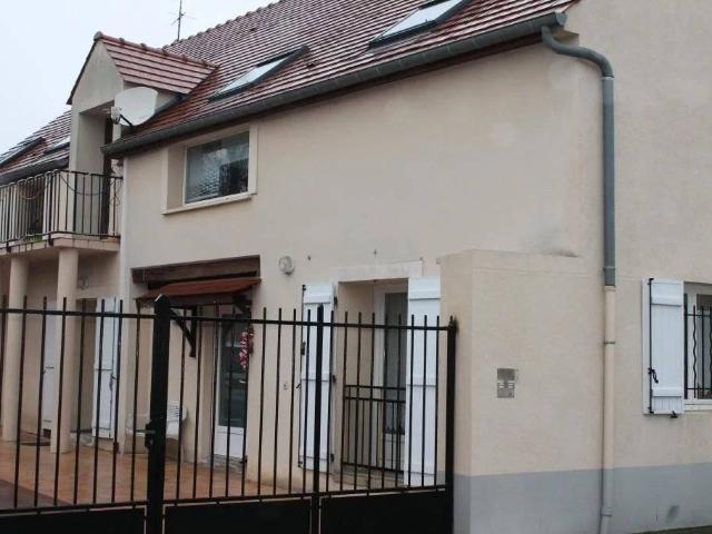 Rental Apartment Fontenay Trésigny