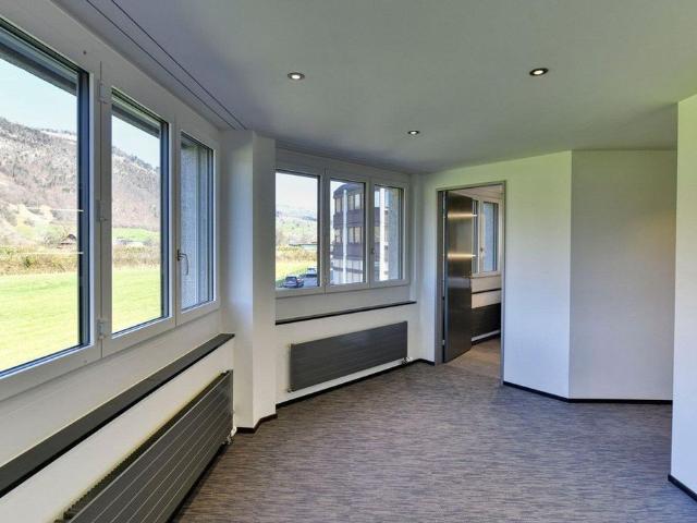 Rental apartment in owner occupied standard with 2 bedrooms with en su.