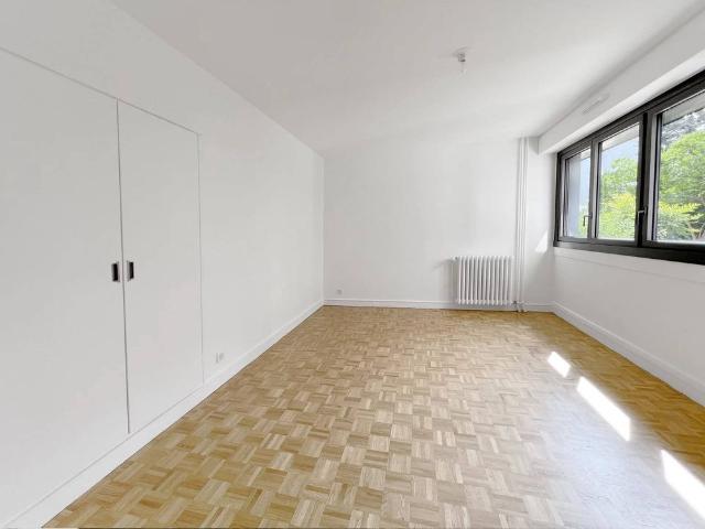 Rental Apartment Paris 15th Grenelle