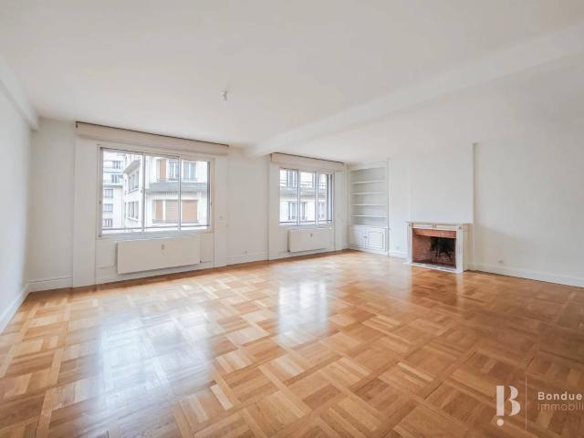 Rental Apartment Paris 16th