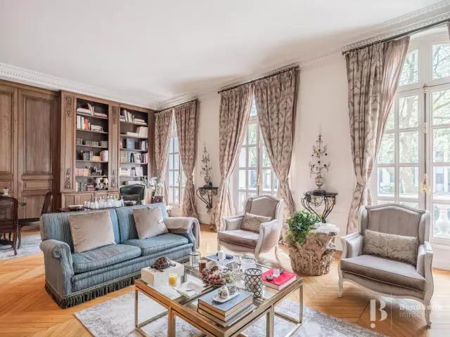 Rental Apartment Paris 16th Porte Dauphine