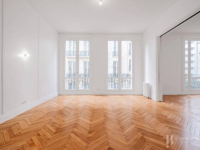 Rental Apartment Paris 16th Porte Dauphine