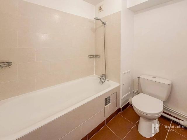 Rental Apartment Paris 17th Épinettes