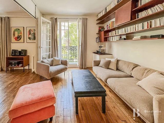 Rental Apartment Paris 18th Clignancourt