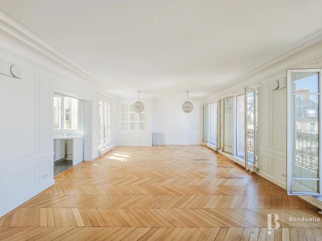 Rental Apartment Paris 1st Halles