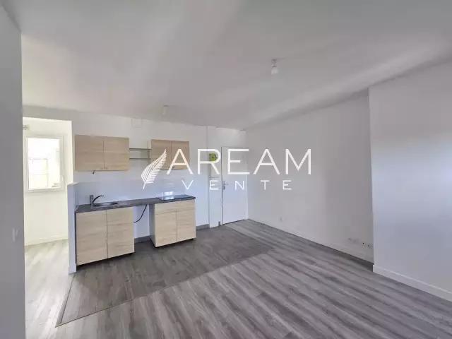 Rental apartment Paris 6th, 2 rooms, 1 bedroom, 44.74 m², €1,500 / Month Fees included