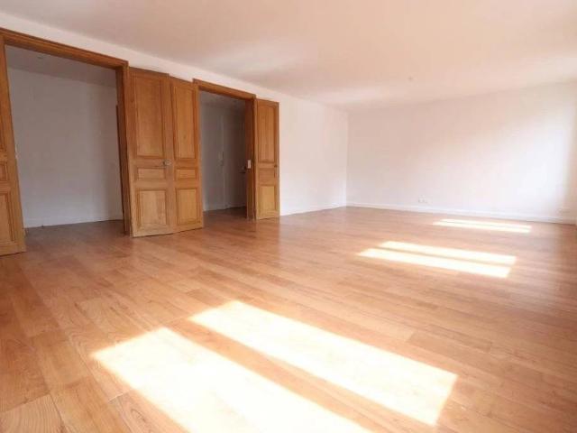 Rental Apartment Paris 6th Notre Dame des Champs