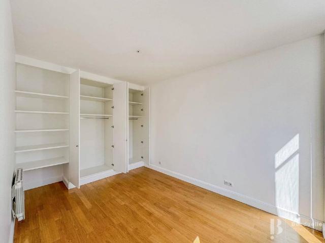 Rental Apartment Paris 8th