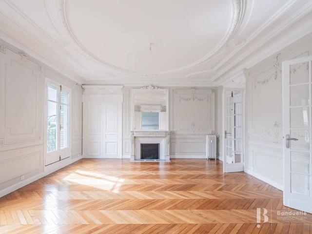 Rental Apartment Paris 8th Faubourg du Roule