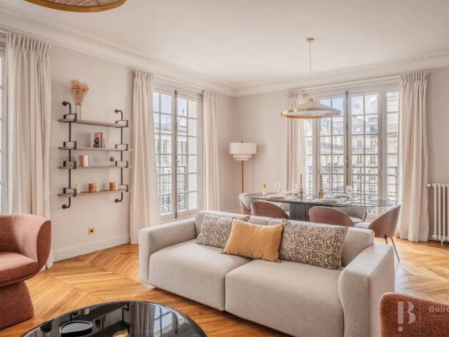 Rental Apartment Paris 9th Chaussée d'Antin
