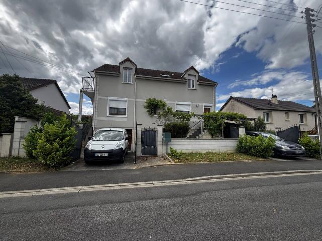 Rental Apartment Roissy en Brie