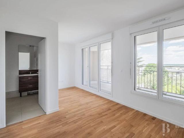 Rental Apartment Saint Cyr l'École