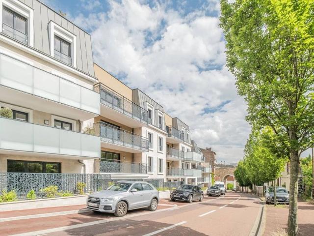 Rental Apartment Saint Cloud Coteaux Bords de Seine