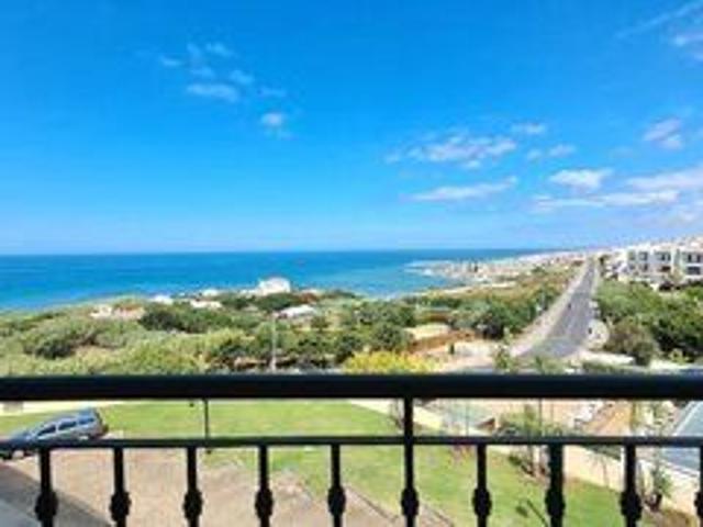 Rental Apartment sea view 3 bedrooms Ericeira Mafra gated community, central heating, sea view, kitchen, balcony, store room, parking space, garage, boiler, fireplace