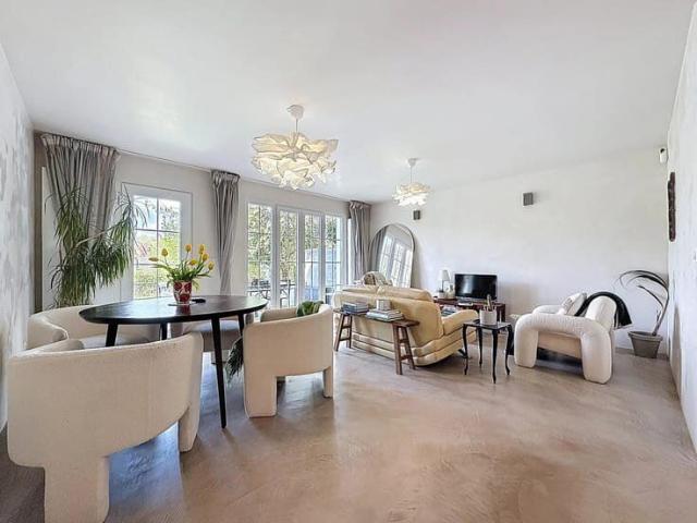 Rental Apartment Sint Genesius Rode 1,950 + 50 €/month