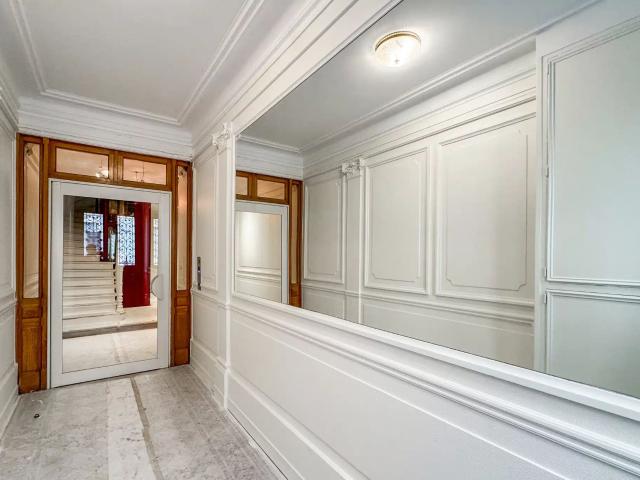 Rental Furnished Appartment 2 Rooms 47 m² Elysées Madeleine 75008 Paris