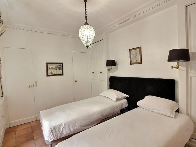 Rental Furnished Appartment 4 Rooms 100m², Paris Amsterdam Apartments for Rent