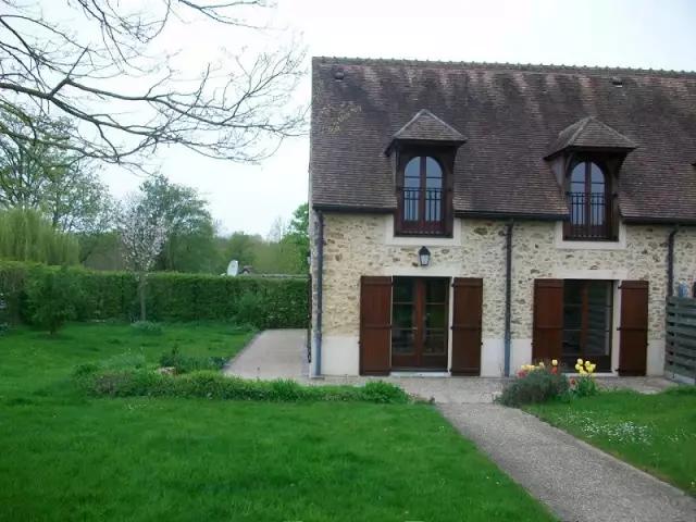 Rental House Favières