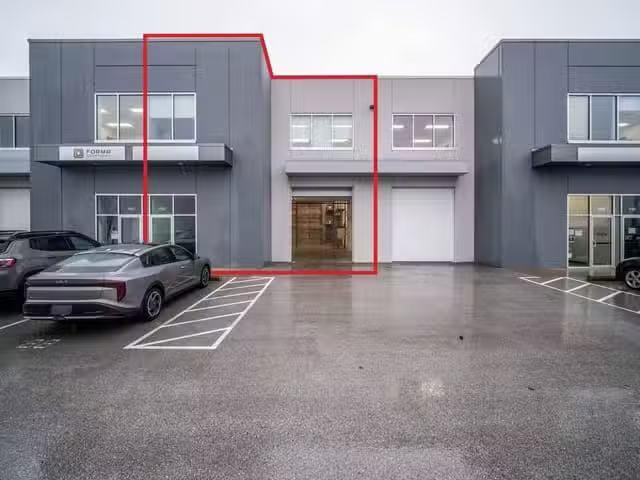 Rental! Industrial for lease in Port Coquitlam, Port Coquitlam.