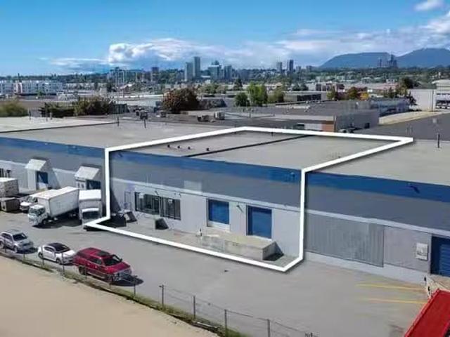 Just in! Industrial for lease in Richmond, Richmond, 160 2620.