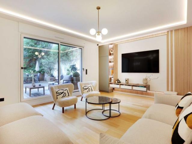 Rental Luxury apartment Neuilly sur Seine 4 Rooms 118 m²