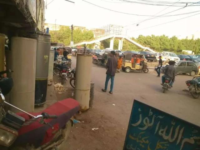 Rental shop next to imtiaz Gulshan blk 2 Karachi Gulshan E Iqbal Block 13 ID 28742