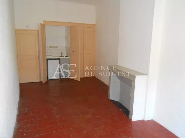 Rental studio Aix en Provence, 1 room, 23.27 m², €634 / Month Fees included