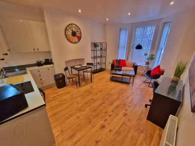 Rental! Unit 1, 4 Wolseley St