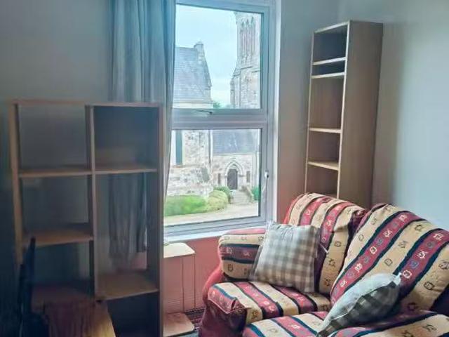 Just in! Unit 3, 10 Eglantine Avenue