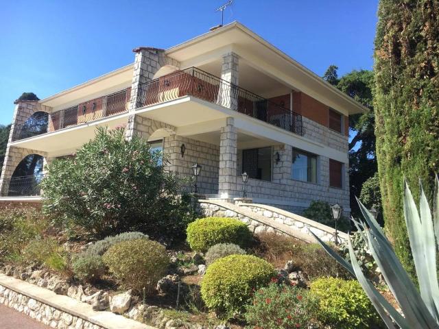 Rental Villa Mougins La Peyrière