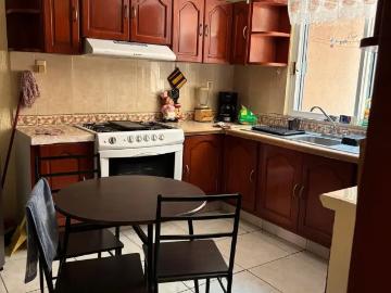 RENTO CASA AMUEBLADA EN PRIVADA CON VIGILANCIA CERCA DE IMSS DIAZ MIRON