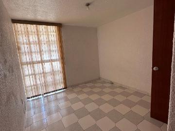 RENTO DEPARTAMENTO PLANTA BAJA EN VIVEROS DE LA LOMA