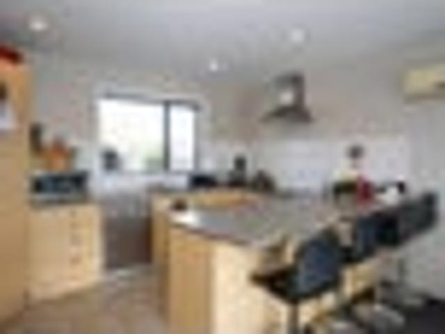 Renwick, 3 bedrooms, $600 pw