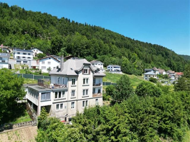 Renan, Mietwohnung mit 5 Wohnungen und Parkplätzen – 5,3 %