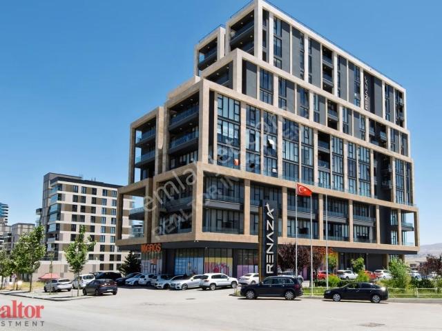 Renaza Plaza Uzmanı Evren Coşkun'dan Kiralık 1+1 Ofis