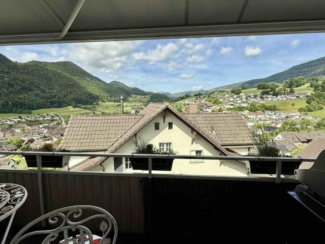 Rendite trifft Weitblick – MFH mit Solaranlage in ruhiger Lage