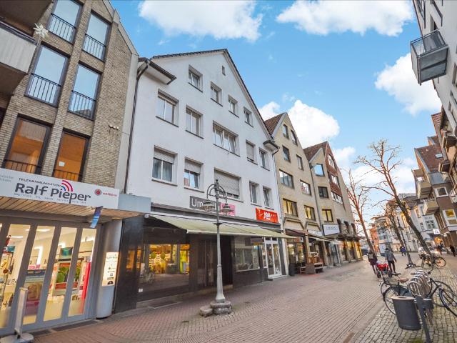 Renditeobjekt mit Gewerbe und Wohneinheiten in Gütersloher Innenstadt