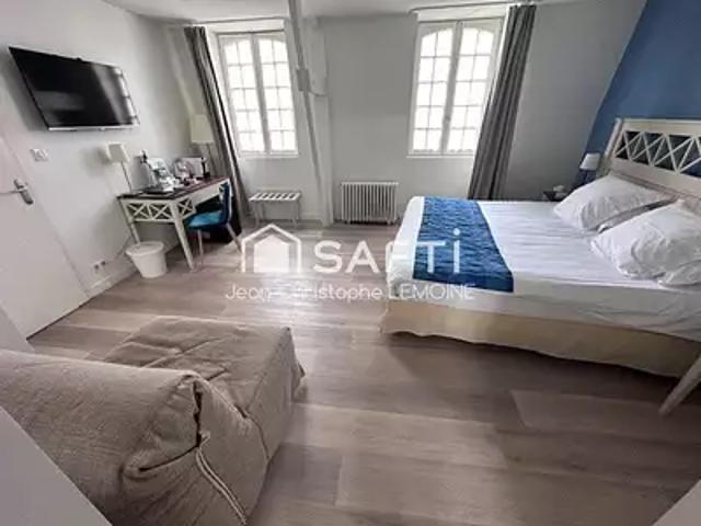 Rennes 35000 Achat / Vente divers 46 pièces